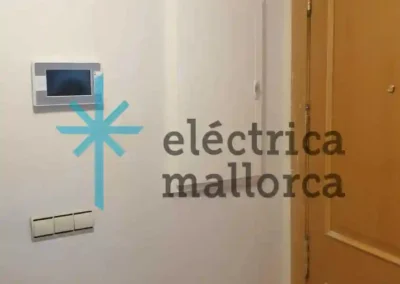 Cargador Eléctrico para Coche